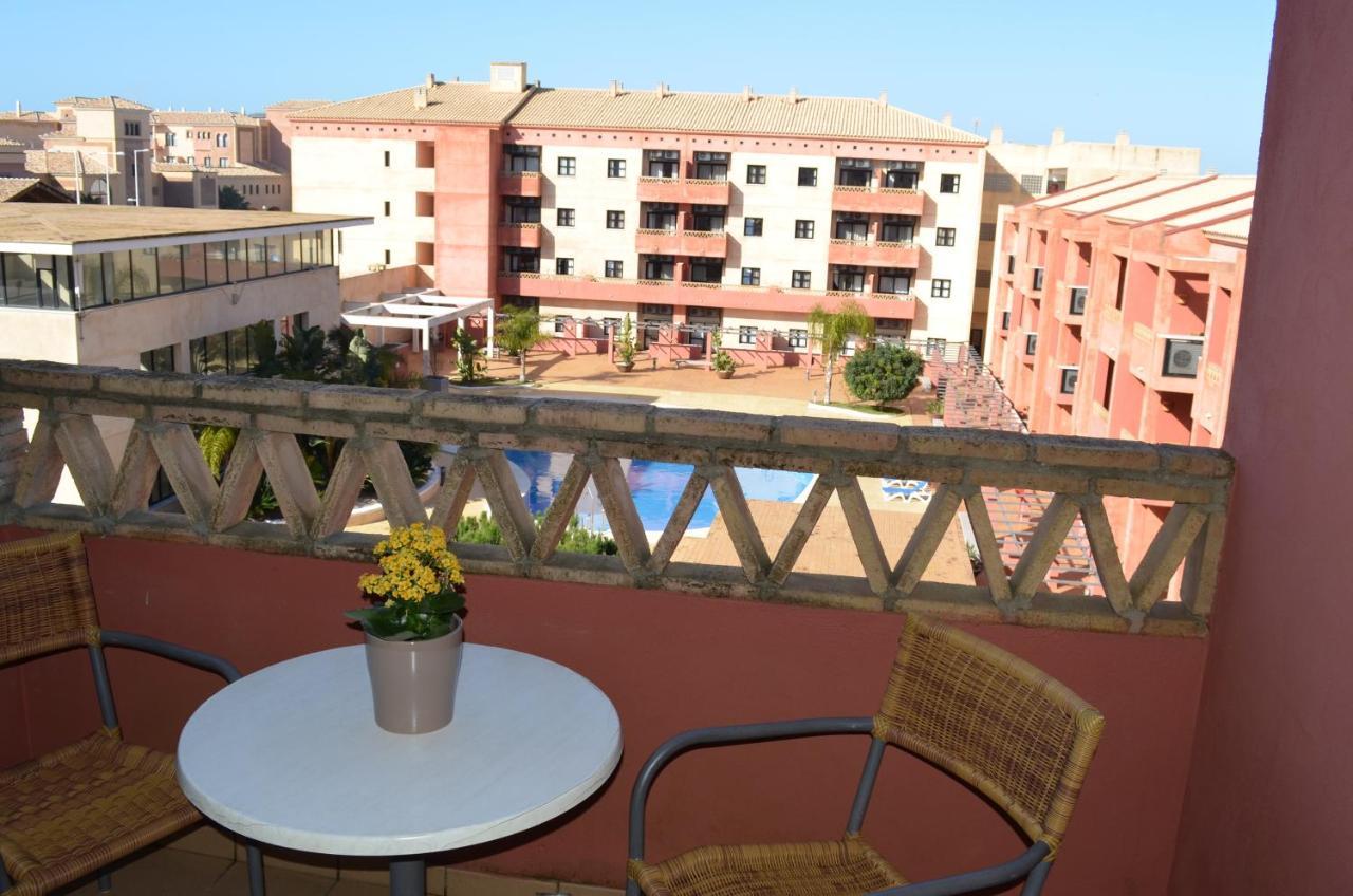 Leo Punta Umbria (Adults Only) Apartment Exterior photo