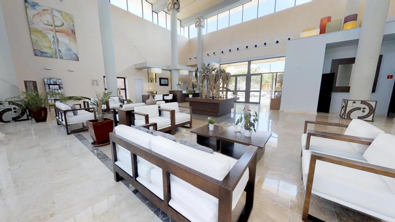 Leo Punta Umbria (Adults Only) Apartment Exterior photo