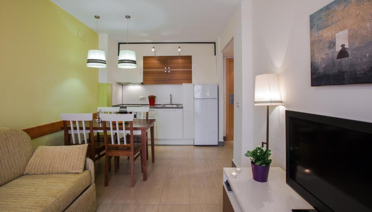 Leo Punta Umbria (Adults Only) Apartment Exterior photo