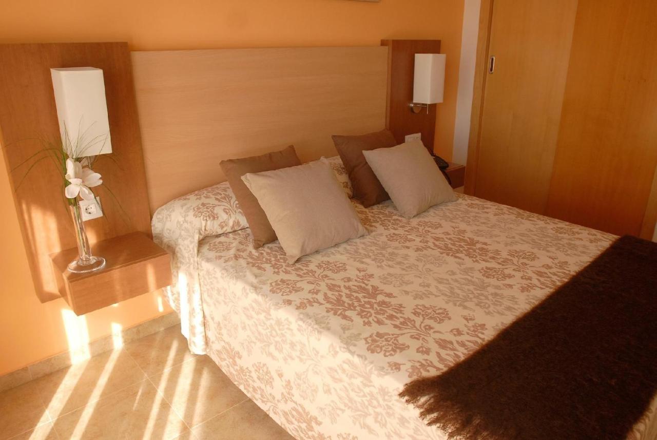 Leo Punta Umbria (Adults Only) Apartment Exterior photo